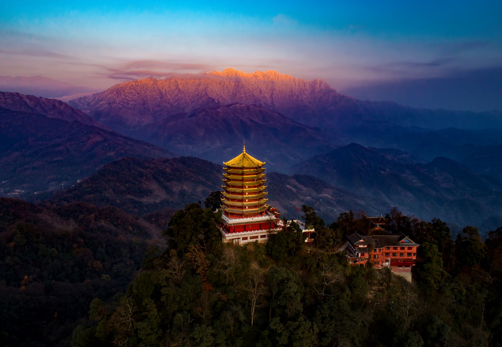 青城山都江堰-青城夕照 摄影：陈和勇.jpg